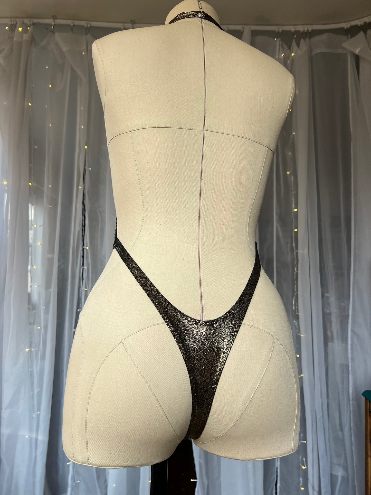 Gunmetal Gold Taarna